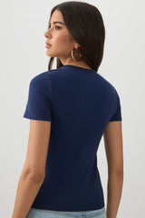Basicore⢠Fitted T-Shirt