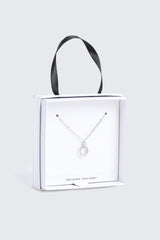 14K White Gold Pendant Necklace