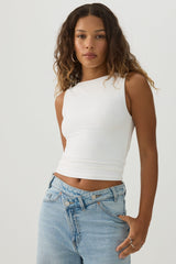PURAFORMâ¢ Cropped Boat Neck Tank Top