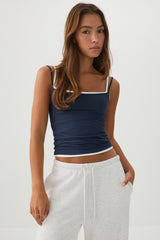 SMOOTHCOREâ¢ Scoop Neck Crop Tank Top