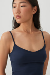 SMOOTHCOREâ¢ V-Neck Tank Top